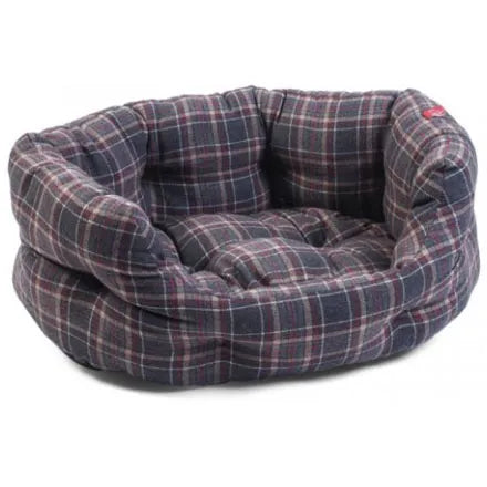 Plaid Oval Bed